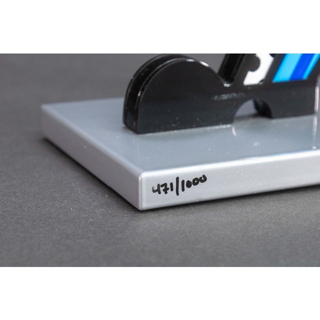 2000 - 2009 Romero Britto – Big Hug, 2009 Signed Enamel on Iron Sculpture Pop Art 471/1000 For Sale - Image 5 of 10