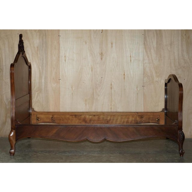 Set of French Louis XV Napoleon III Ornately Carved Bed Frames in Walnut, 1880 For Sale - Image 16 of 18