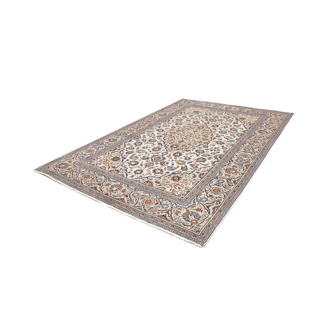 Middle Eastern Rug in Pure Wool For Sale - Image 11 of 11