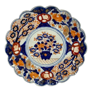 Antique Hand-Painted Imari Plate With Scalloped Rim From Japan - Circa 1900