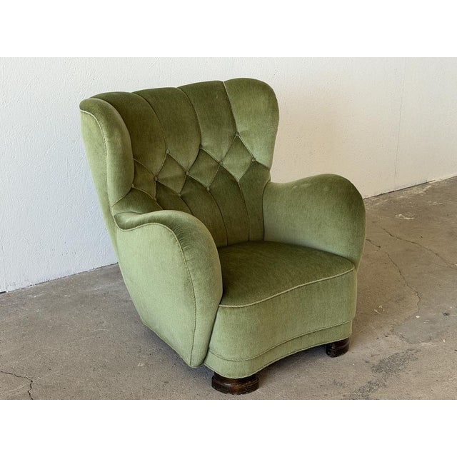 Scandinavian Mordern Wingback Lounge Chair in Green Velvet, 1940s For Sale - Image 4 of 14