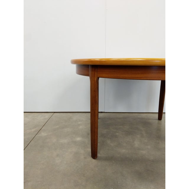 Mid-Century Modern Vintage Mid Century Modern Teak Extendable Dining Table For Sale - Image 3 of 12