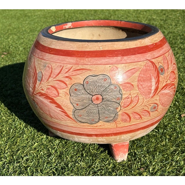 Ceramic Vintage Tonalá Pottery Footed Planter – Hand-Painted Floral Design For Sale - Image 7 of 12