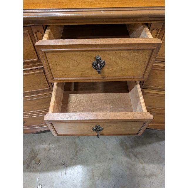 Wood Late 20th Century Dixie Furniture Company Vintage French Provincial Nine-Drawer Wood Dresser For Sale - Image 7 of 16