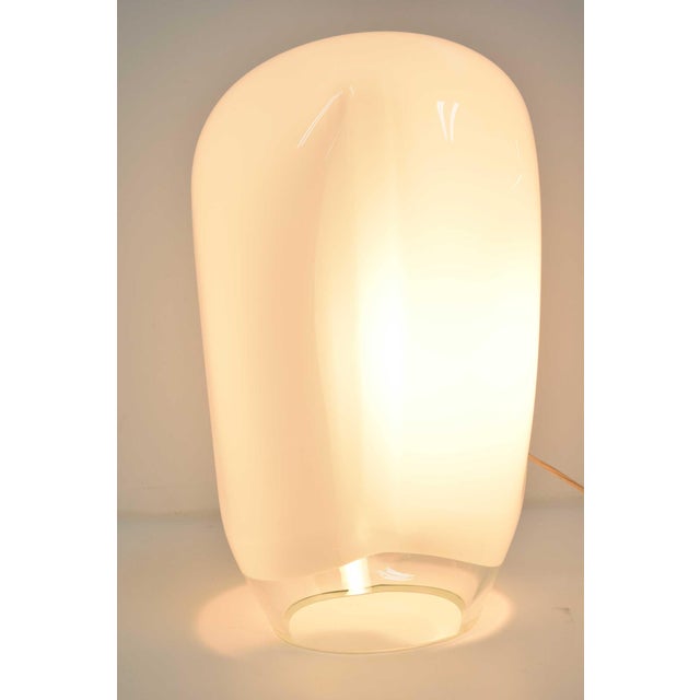Transparent 1970s Vistosi Large Balloon Form White Glass Table Lamp For Sale - Image 8 of 9