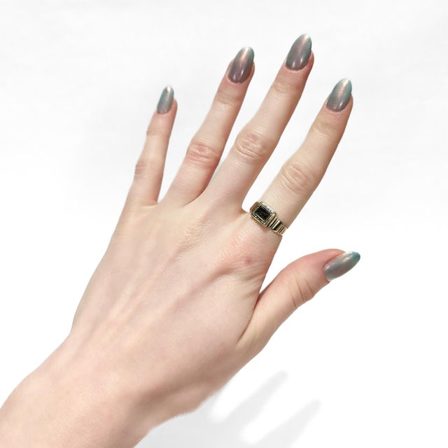 Antique Georgian 14k Gold Mourning Ring With Braided Hair, Size 8 For Sale - Image 4 of 13