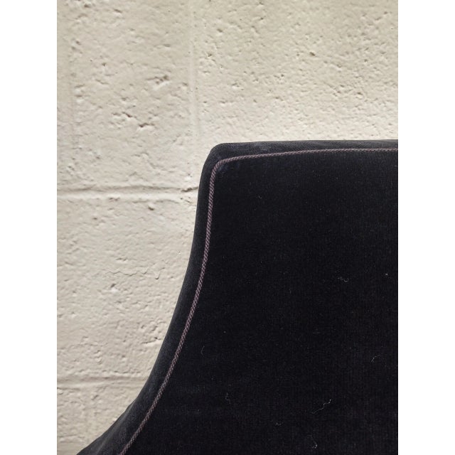 French Vintage St Regis Hotel Nyc Custom Velvet Banquette Sofa For Sale - Image 3 of 5