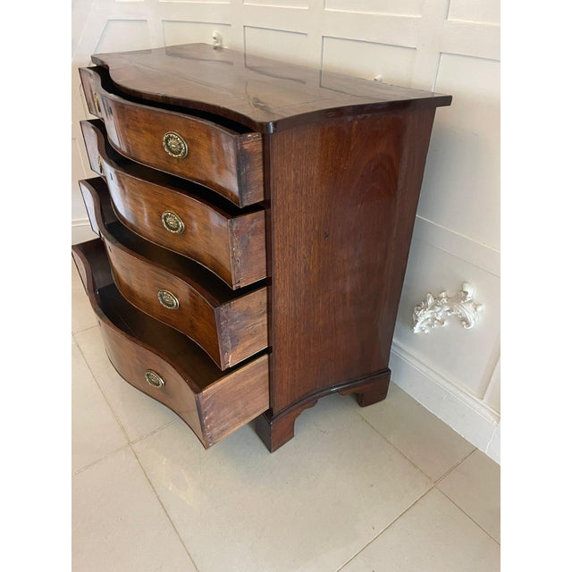 Antique 18th Century George III Figured Mahogany Serpentine Chest of Drawers, 1780 For Sale - Image 10 of 12