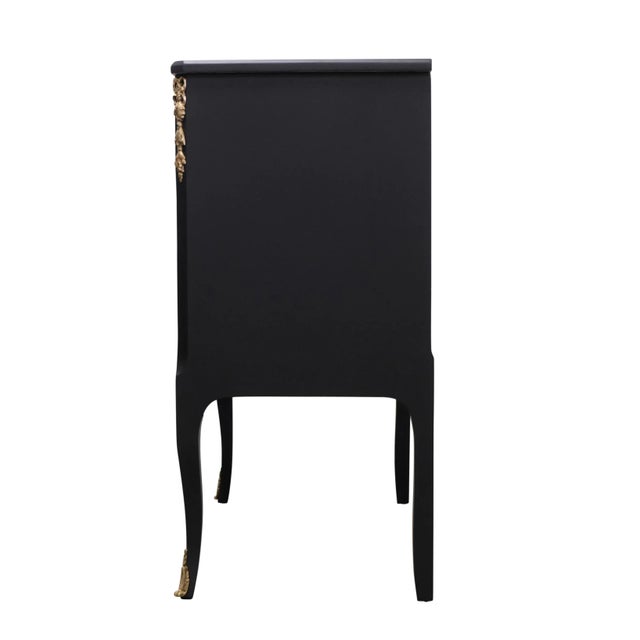 1950s 1950s Louis XV Style Chest in Black With Fine Brass Fittings and a Marble Top For Sale - Image 5 of 7