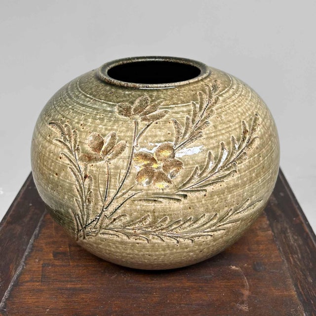 Mid-Century Shigaraki Ikebana Flower Vase, 1970s For Sale - Image 10 of 14
