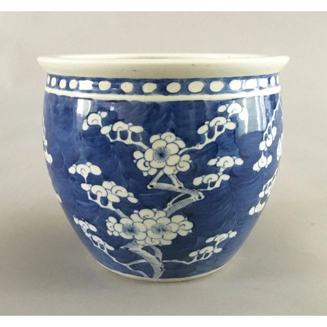 Late 19th Century Chinese Export Blue and White Jardiniere For Sale - Image 5 of 8