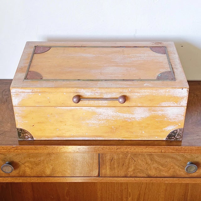 Early 20th Century Vintage Large Wood Box With Brass Details and Ball Handle For Sale - Image 5 of 5