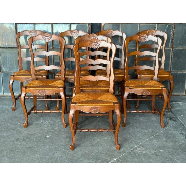 A lovely Set of 8 French Ladder Back Country Dining Chairs, would look great round a farmhouse table or in a kitchen. All...