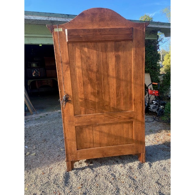 1980s Bausman & Company, Inc. French Provincial Cabinet For Sale - Image 4 of 5