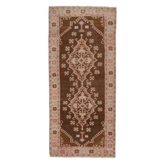 Vintage Turkish Runner Rug 52.2"x114.6" / 134x294cm Hand woven with high quality pure wool Excellent condition From TURKEY...