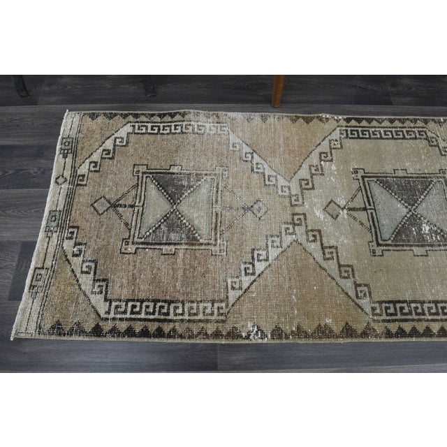 1970s Vintage Handmade Wool Cotton Turkish Beige Area Rug For Sale In San Francisco - Image 6 of 11