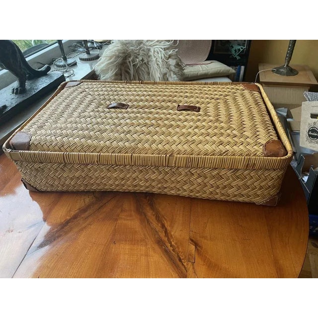 Two-Part Storage Box in Rattan and Leather by Adrien Audoux & Frida Minet, 1930s For Sale - Image 13 of 13