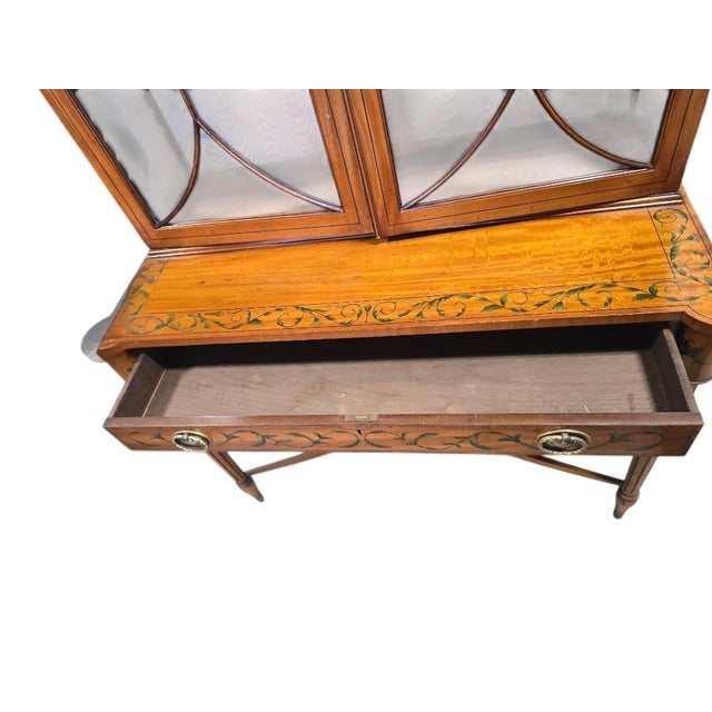 Brown Early 20th Century Sheraton-Style Painted Glass Display Cabinet on Stand – 2 Piece For Sale - Image 8 of 9