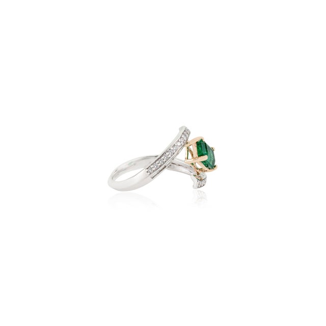 Metal 1.01ct Deep Green Emerald Diamond 18k Two-Tone Gold Bypass Wrap Ring Size 9 For Sale - Image 7 of 16