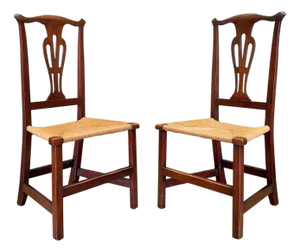 American Country Chippendale Side Chairs in Mahogany, Circa 1780 - A Pair