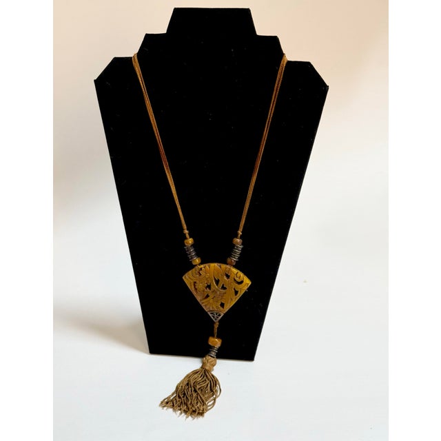 Chinoiserie Vintage Alice Caviness Carved Celluloid Chinoiserie Tassel Necklace 1960s For Sale - Image 3 of 8
