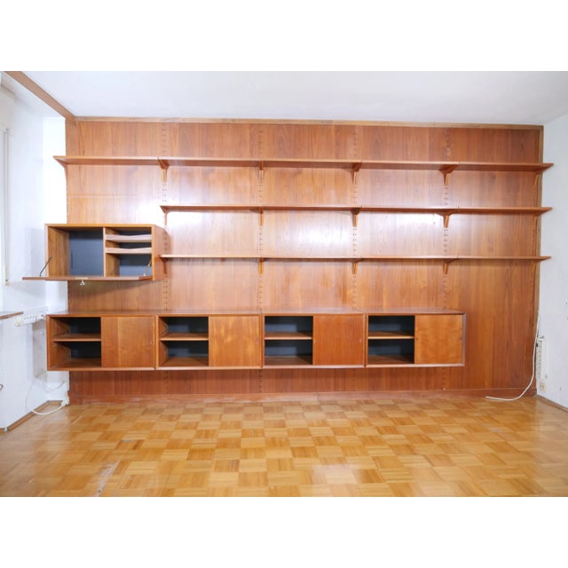Mid-Century Modern Modular Teak Shelving System by Poul Cadovius for Cado, 1960s, Set of 23 For Sale - Image 3 of 13
