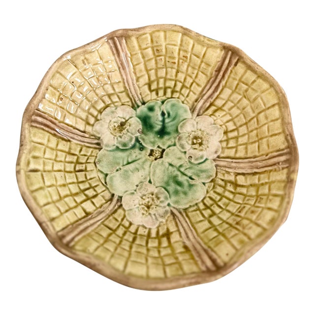 Vintage Majolica Lily Pad Footed Bowl For Sale