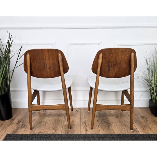 White Mid-Century Modern Italian Walnut Wood Dining Chairs, 1950s, Set of 6 For Sale - Image 8 of 10