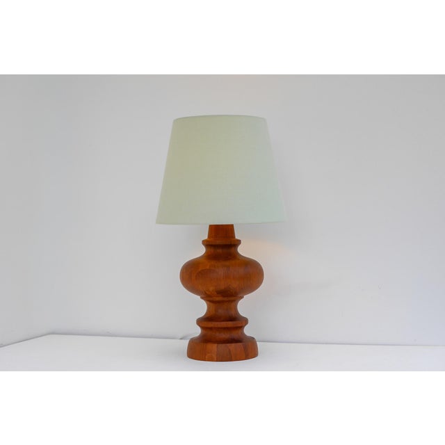 Mid-Century Modern Scandinavian Oak Table Lamp from Möllers For Sale - Image 10 of 15