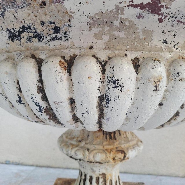 Large Cast Iron Garden Vases on Bases, 19th Century, Set of 2 For Sale - Image 4 of 18
