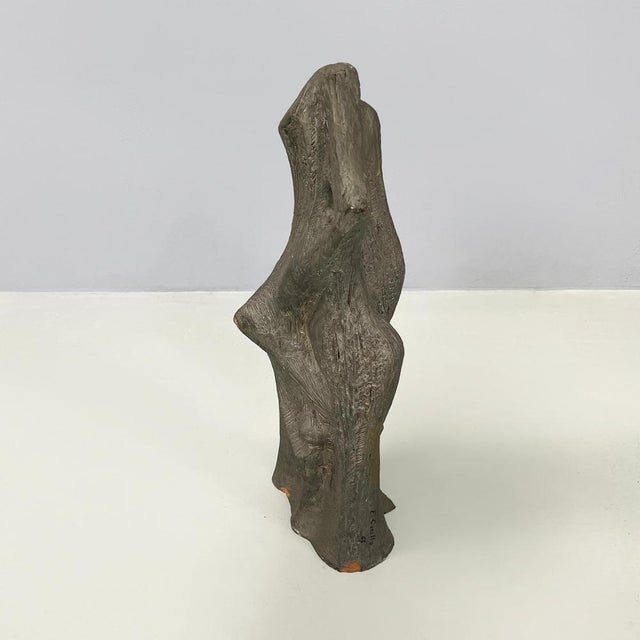 Italian Modern Abstract Sculpture in Dark Gray Terracotta by Edmondo Cirillo, 1968 For Sale - Image 6 of 17