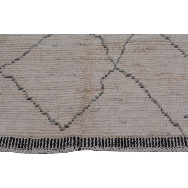 2010s Moroccan Hand Knotted Wool Rug, 8'x10'2" For Sale - Image 5 of 6