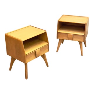 Pair of Heywood Wakefield Nightstands For Sale