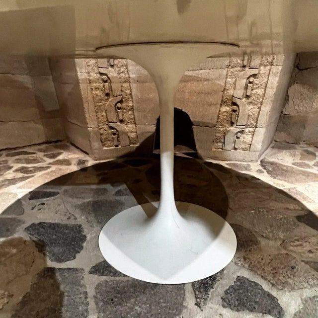 AMBIANIC presents 1970s Vintage Knoll graceful Tulip Dining Table 54 diameter x 30 h-Base 22 diameter at base Tabletop is...