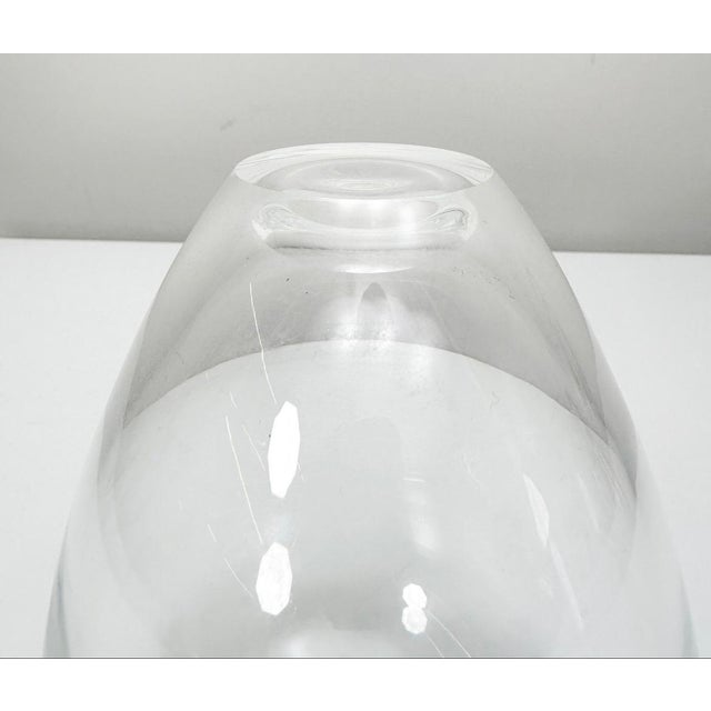 Mid-Century Modern Vintage Steuben Crystal Vase – Minimalist Clear Art Glass, Mid-Century Modern For Sale - Image 3 of 4