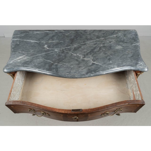 Louis XV Commode Sauteuse With Marquetry and Turquin Marble, C. 1750 For Sale - Image 10 of 17