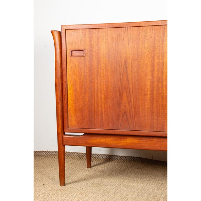 Large Danish Sideboard in Teak by Finn Juhl for Samcon, 1960s For Sale - Image 12 of 18