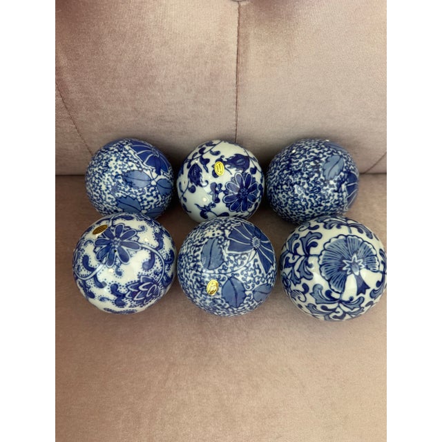 Ceramic Set of 6 Blue & White Porcelain Decorative Balls – Floral Chinoiserie Design – Made in China For Sale - Image 7 of 7