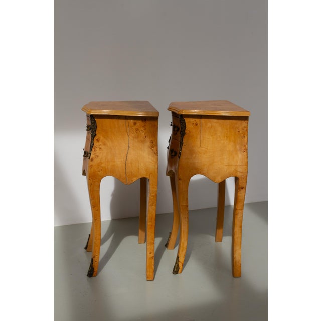 Louis XV French Birch Burl Nightstands, 1920s, Set of 2 For Sale - Image 11 of 18