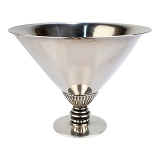 Georg Jensen Mid-Century Sterling Silver Triangular Footed Bowl Model No. 259 For Sale