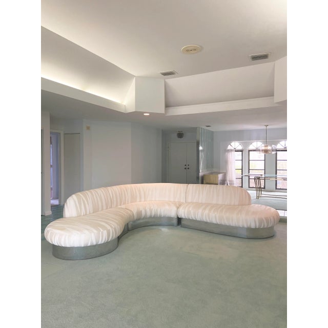 Thayer Coggin Vintage 1960s Serpentine Sectional Sofa With Chrome Base | by Milo Baughman for Thayer Coggin For Sale - Image 4 of 12