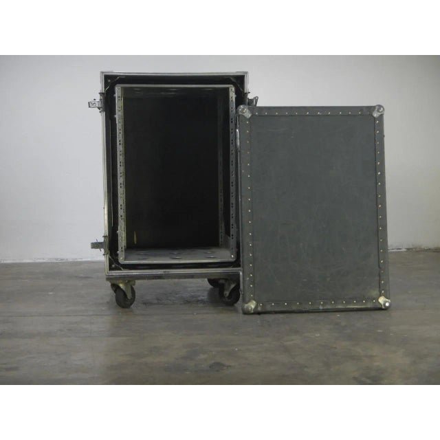 English Trunk, 1970s For Sale - Image 3 of 6