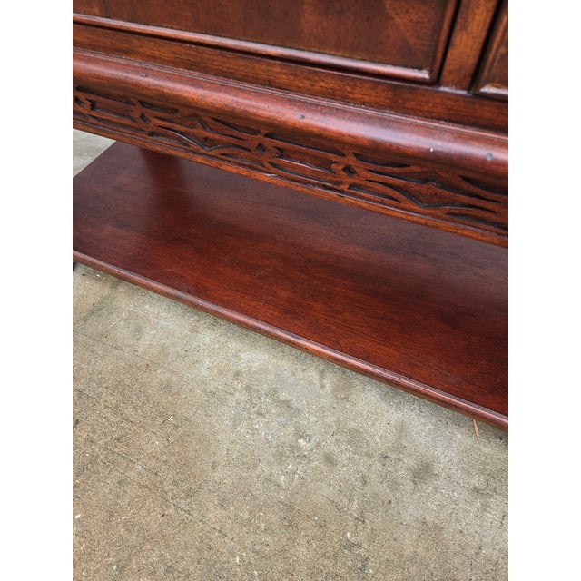 1980s Traditional Mahogany Sideboard For Sale - Image 14 of 14