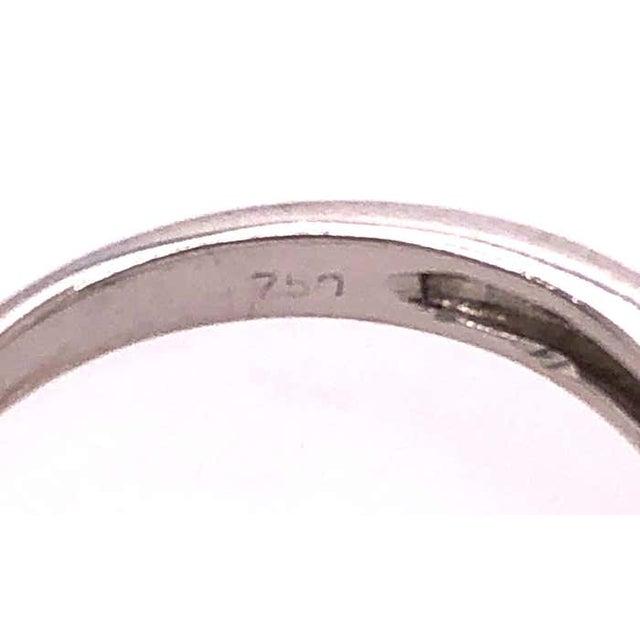 18 Karat White Gold Diamond Engagement Ring 0.80 Total Diamond Weight, Size 5.25 For Sale In New York - Image 6 of 12