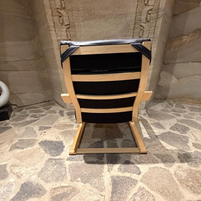 1970s Ikea Poäng Armchair Noboru Nakamura Black Leather Birch Plywood Vintage For Sale - Image 5 of 7