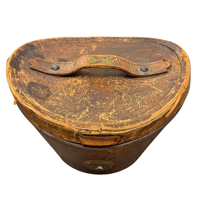 19th Century Top Hat and Leather Hat Box For Sale In Chicago - Image 6 of 12
