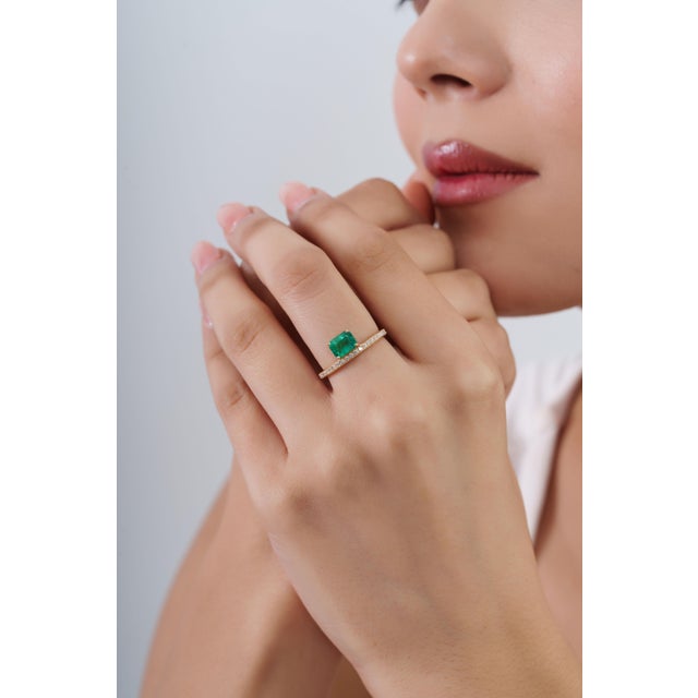 Green 14k Yellow Gold Octagon Cut Floating 1 Carat Emerald Diamond Ring Size 5 For Sale - Image 8 of 18