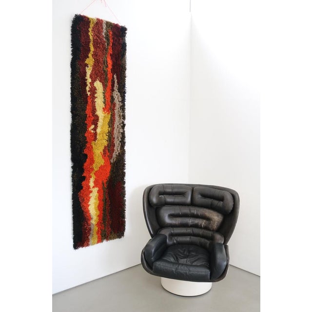 Space Age Wall Tapestry High-Floor Artists Rug,1970s, in Very Good conditions. Designed 1970 to 1979