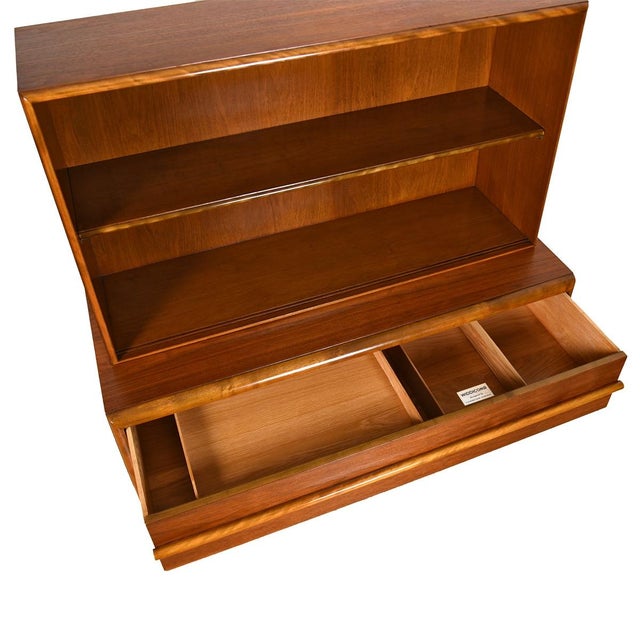 John Widdicomb t.h.. Robsjohn-Gibbings Rolling Walnut Storage + Display Cabinet by Widdicomb For Sale - Image 4 of 5