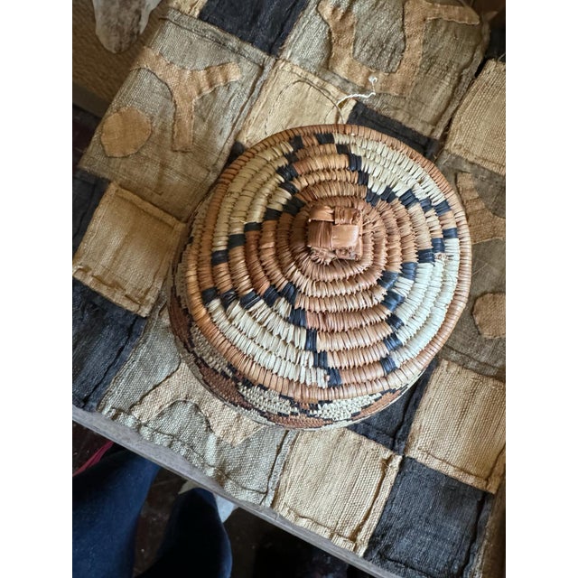 Wood African Zulu Ukhamba Beer Basket – Handwoven Tribal Vessel For Sale - Image 7 of 9